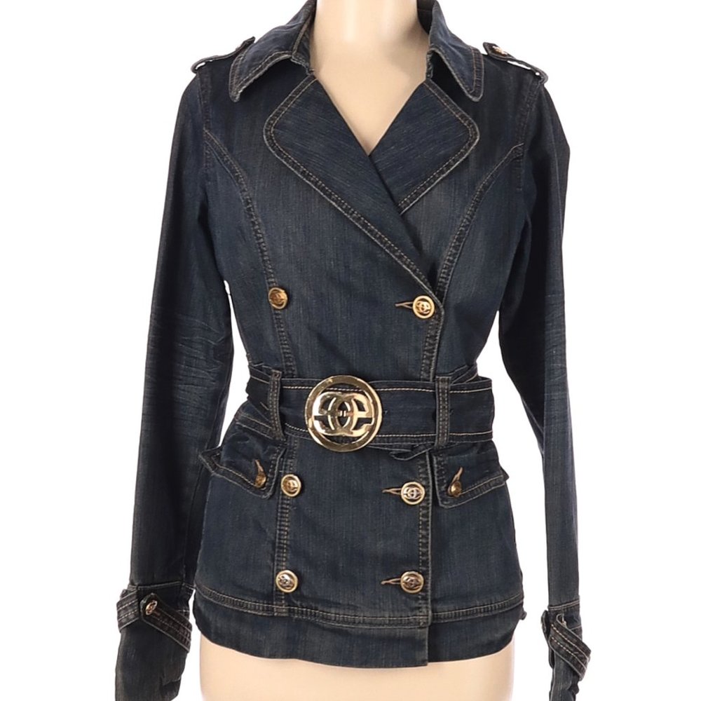 Asssorted Brands Denim Jacket Sz Medium. Has small Knick in sleeve final price